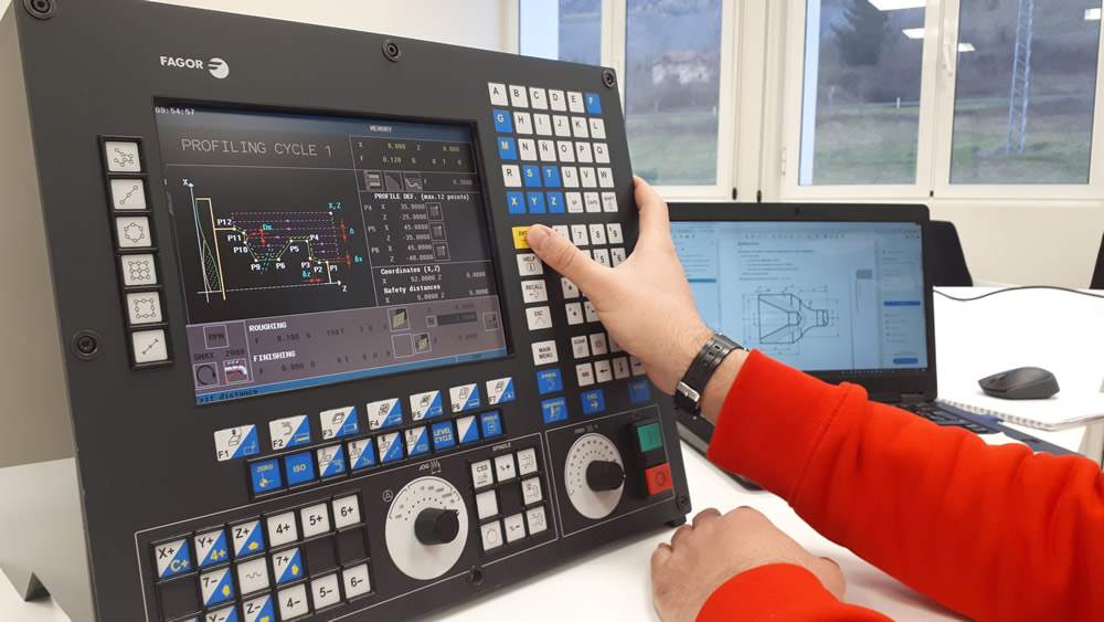 CNC 8055 TORNO – PROGRAMACIÓN / OPERACIÓN – 2 ejes ( + introducción eje C*)